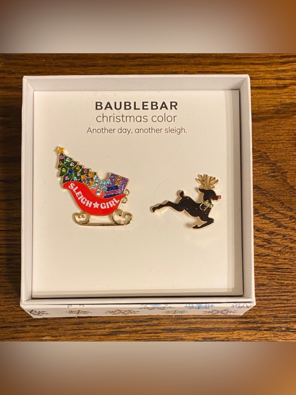 BaubleBar Festive Sleigh and Reindeer Pin Set